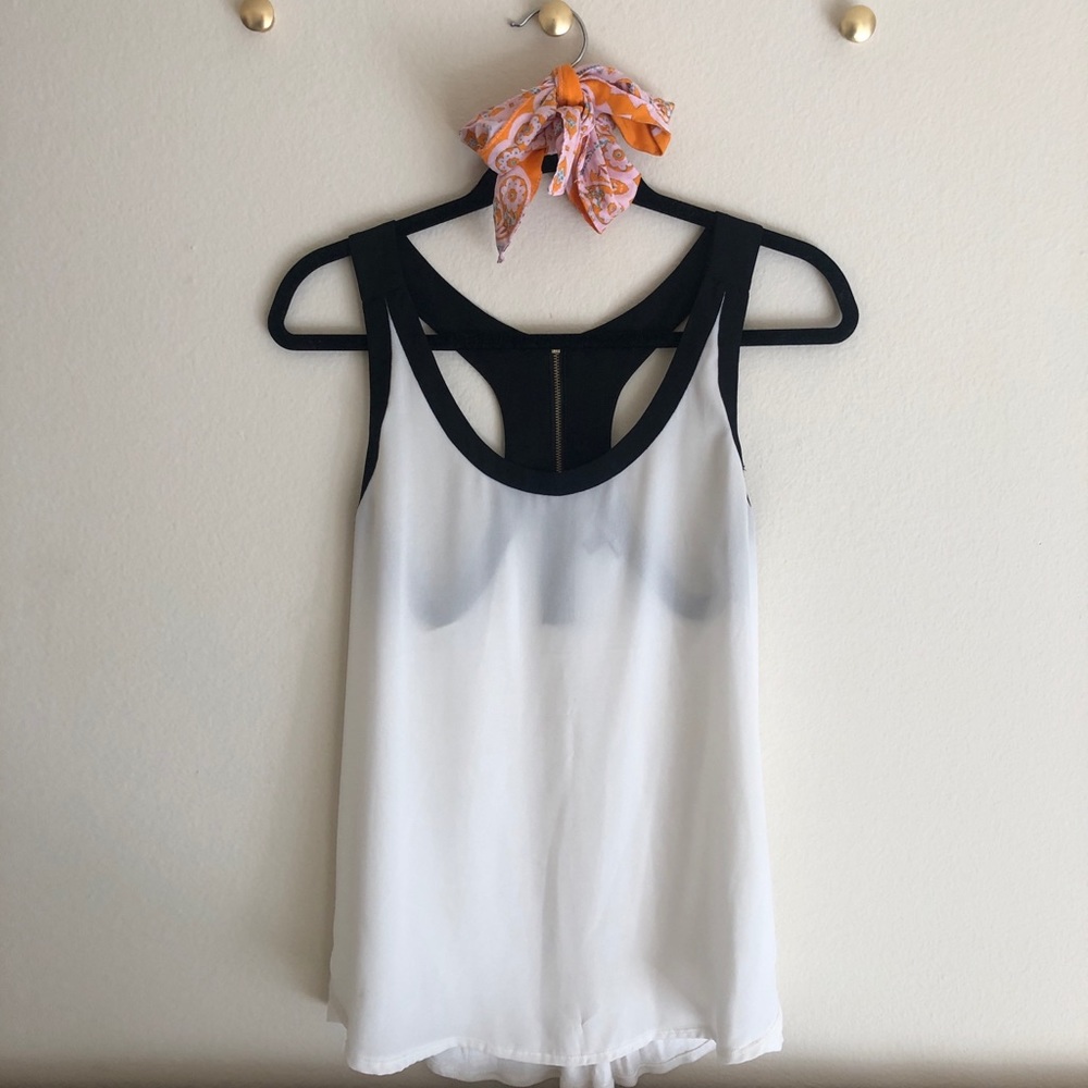 Black & White Express Tank